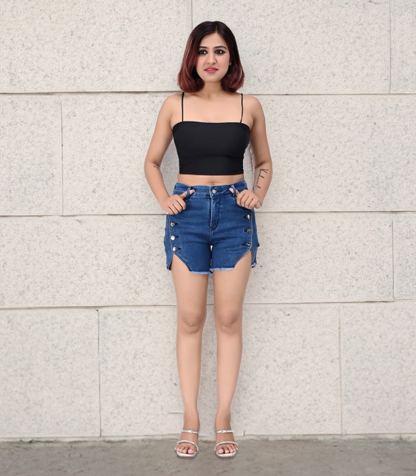 Women Denim Shorts With 6 Button classy look