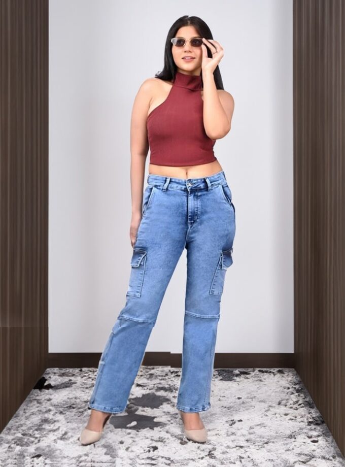 Hermosa Women Straight Mid Rise Ankle Length With 4 Tich-button Jeans